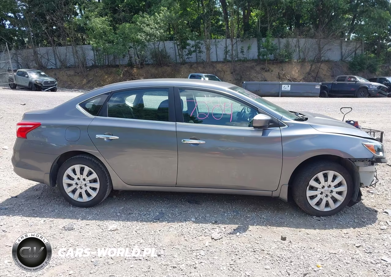 2016 Nissan Sentra S VIN:3N1AB7APXGY223877 - 13