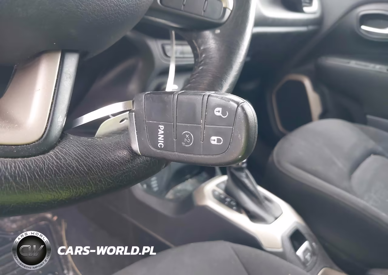 2017 Jeep Renegade Latitude VIN:ZACCJBBB0HPF22556 - 11