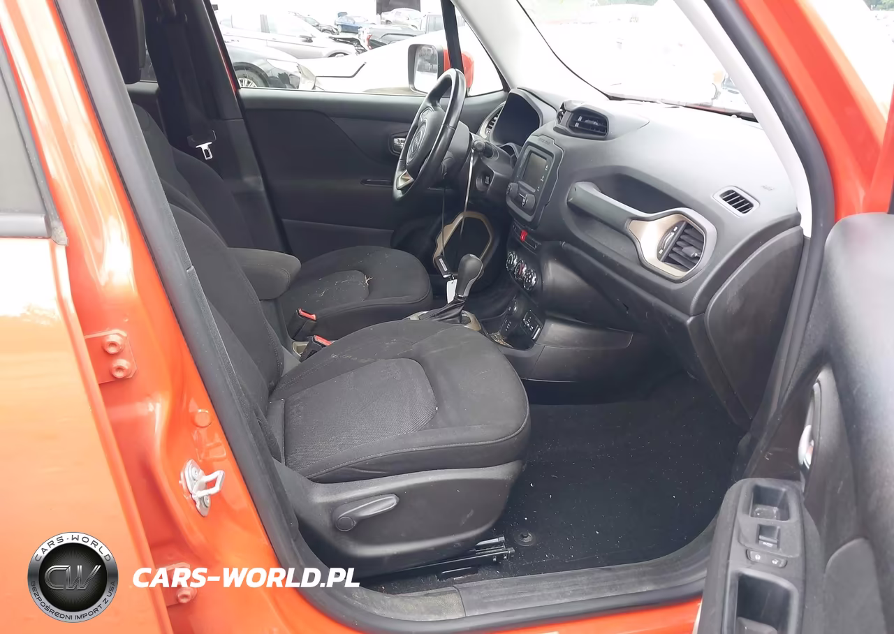 2017 Jeep Renegade Latitude VIN:ZACCJBBB0HPF22556 - 5
