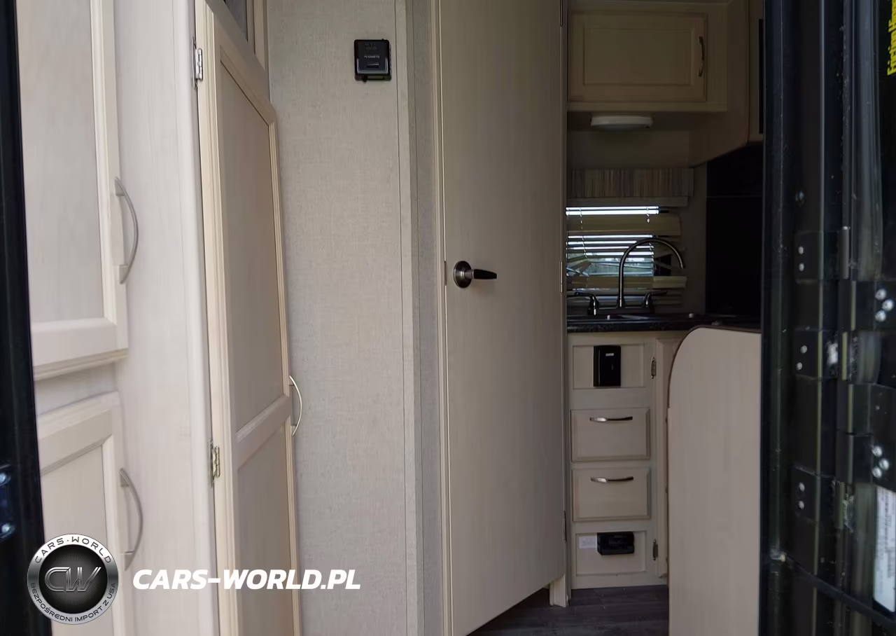2019 Winnebago Other VIN:54CTM2F26K3044284 - 8