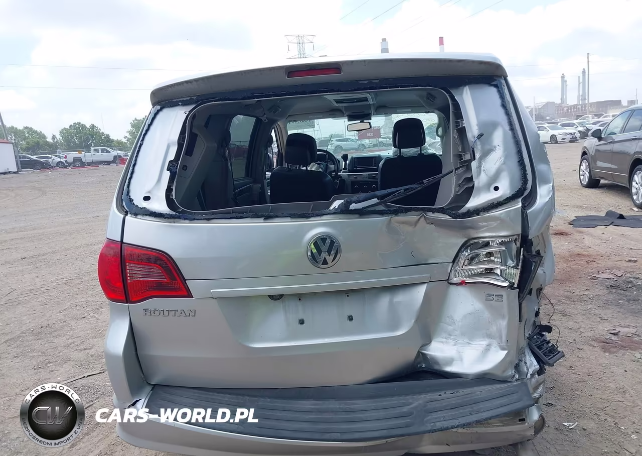 2010 Volkswagen Routan Se VIN:2V4RW3D12AR424111 - 17