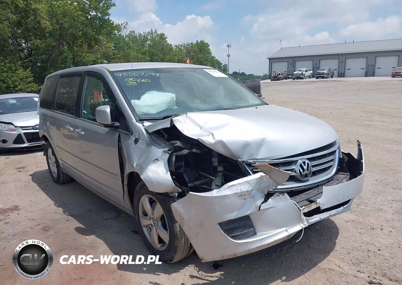 2010 Volkswagen Routan Se VIN:2V4RW3D12AR424111 - 6