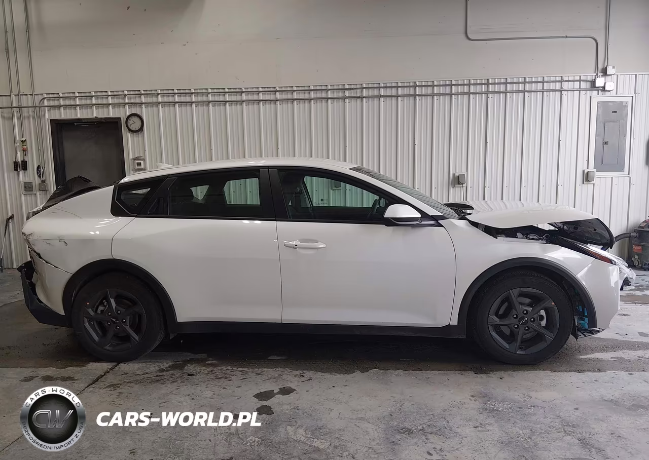 2026 Kia K4 Lxs VIN:3KPFT4DEXTE298387 - 14