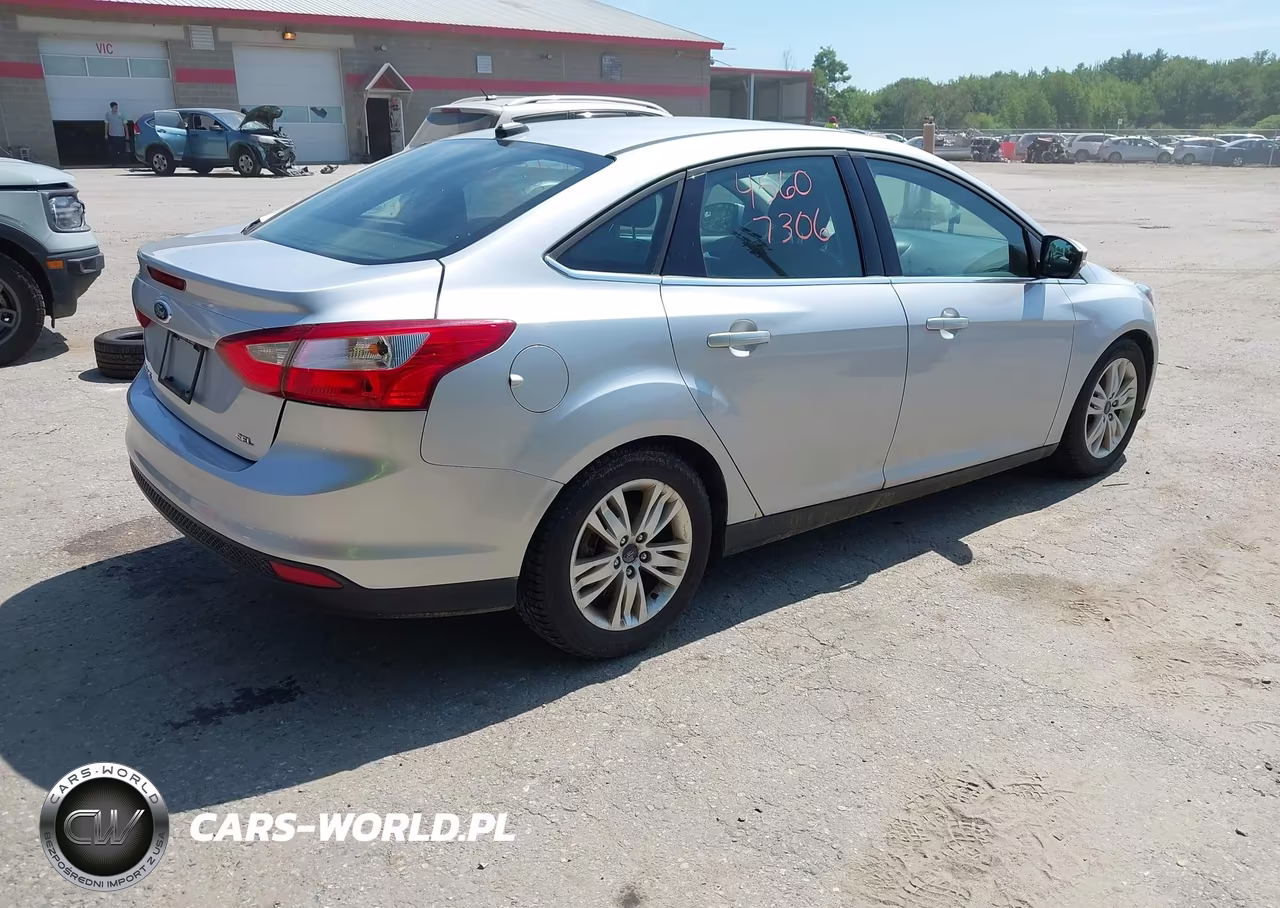 2012 Ford Focus Sel VIN:1FAHP3H2XCL374064 - 4