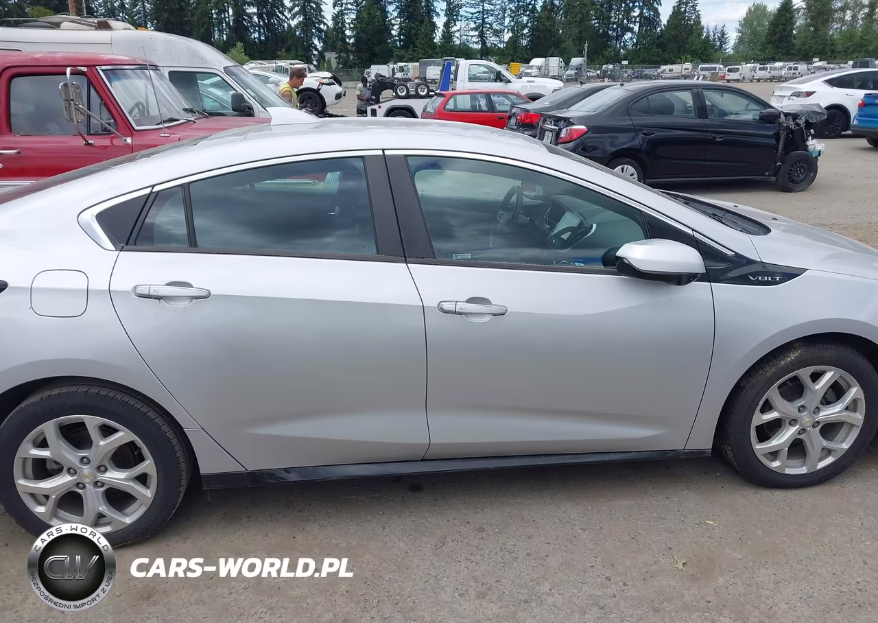 2018 Chevrolet Volt Premier VIN:1G1RB6S50JU122454 - 14