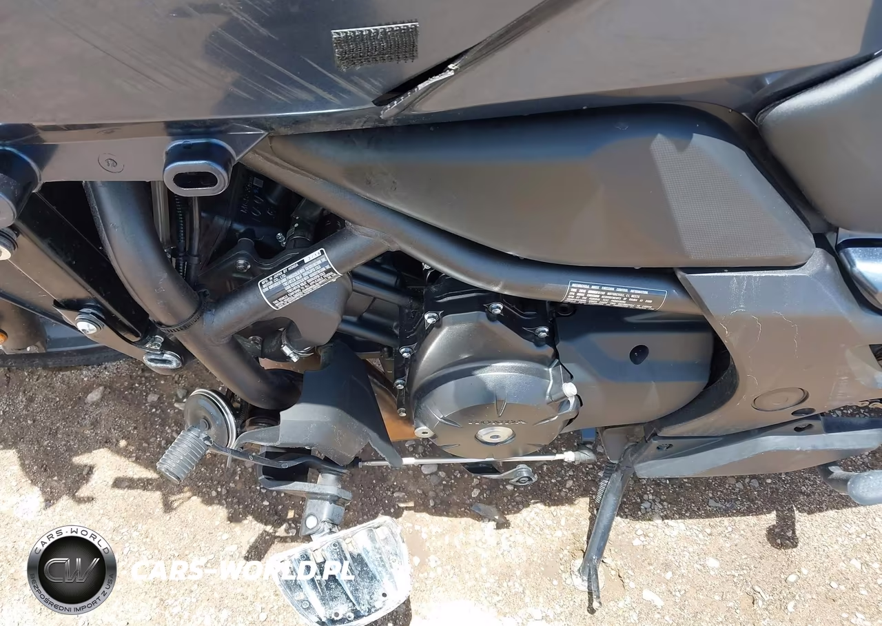 2016 Honda Ctx700 VIN:JH2RC6902GK200159 - 9