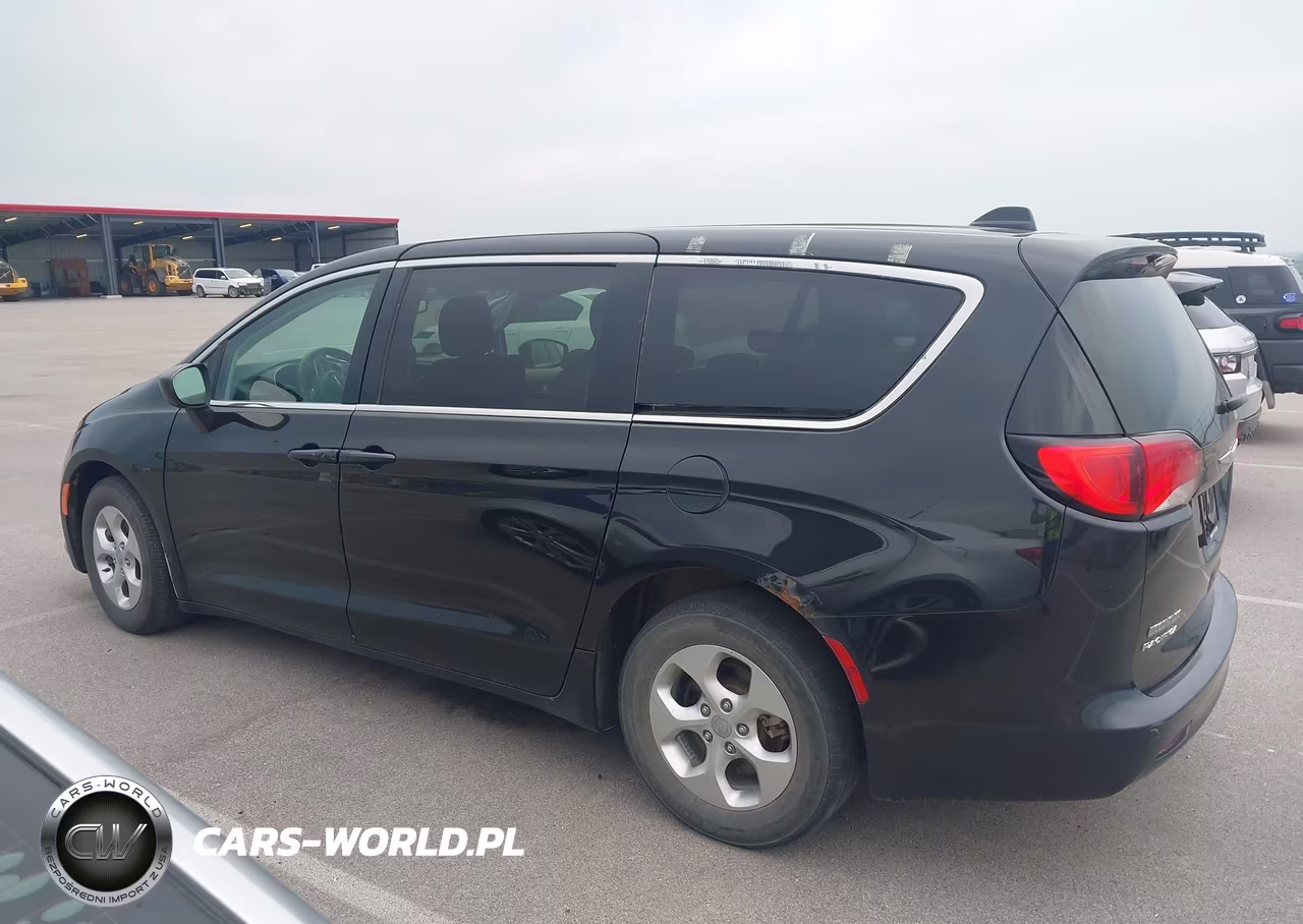 2017 Chrysler Pacifica Lx VIN:2C4RC1CG1HR522005 - 14
