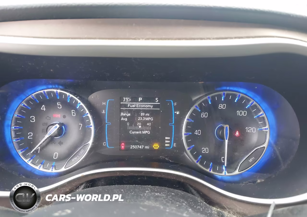 2017 Chrysler Pacifica Lx VIN:2C4RC1CG1HR522005 - 7