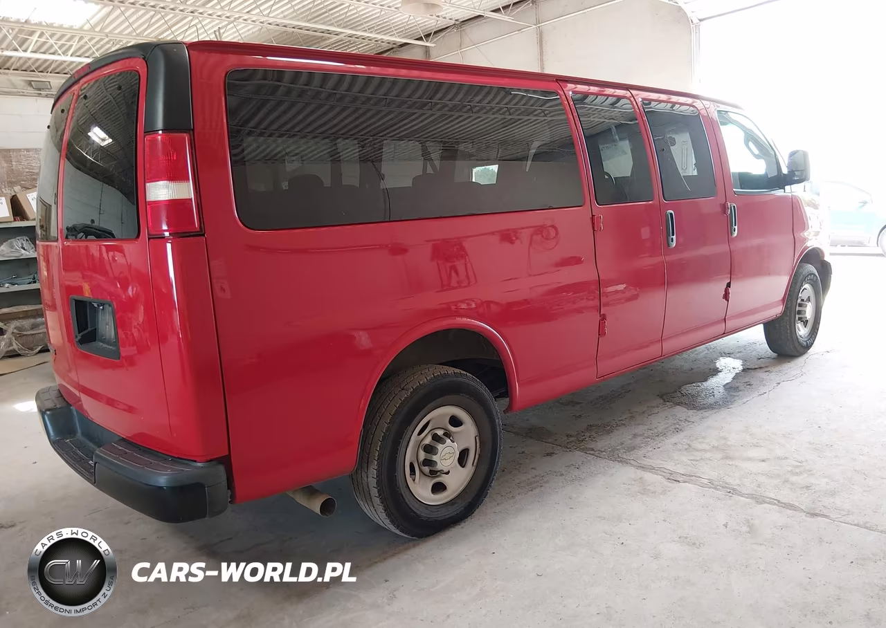 2020 Chevrolet Express Passenger Rwd 3500 Extended Wheelbase Ls VIN:1GAZGNFP5L1256033 - 4