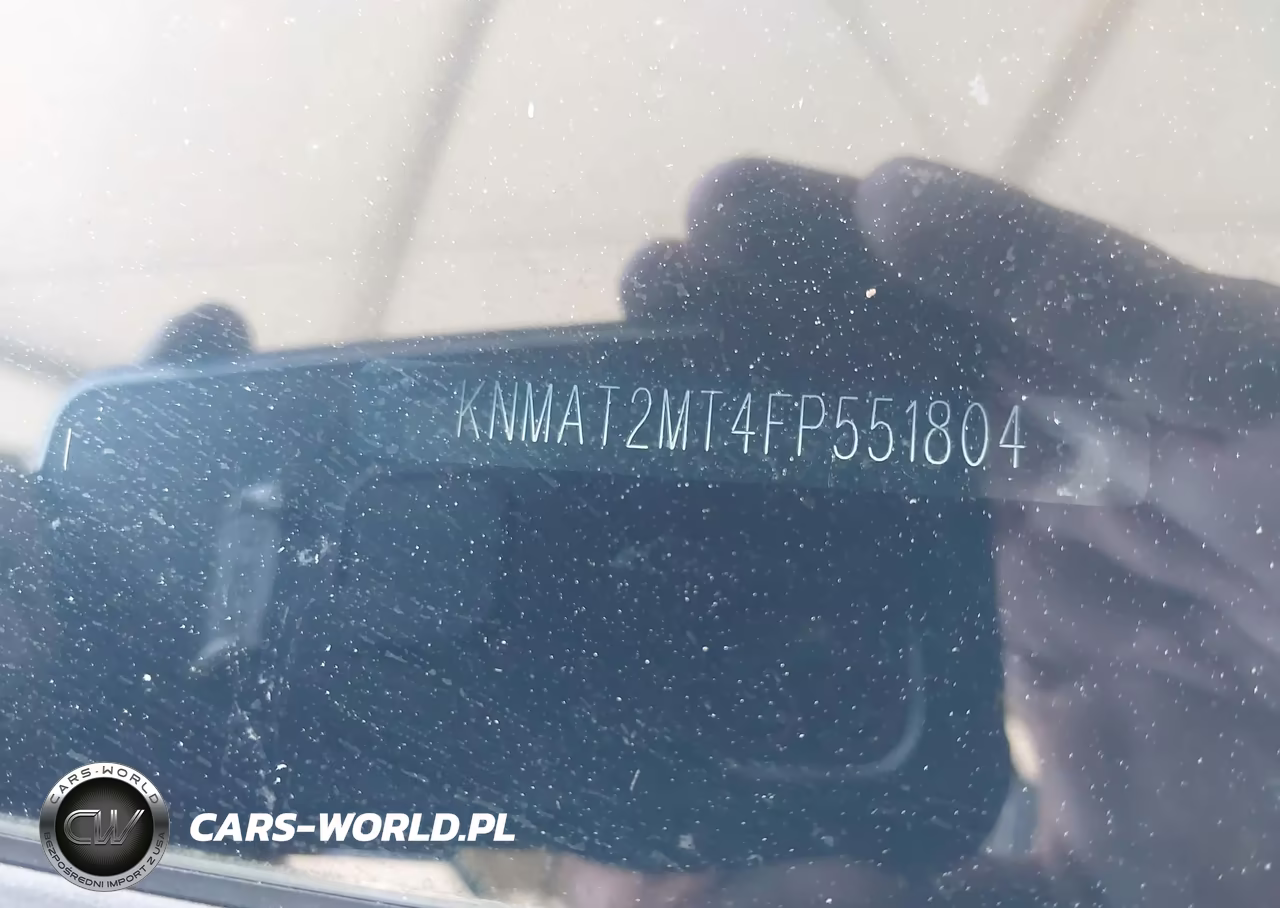 2015 Nissan Rogue S VIN:KNMAT2MT4FP551804 - 9