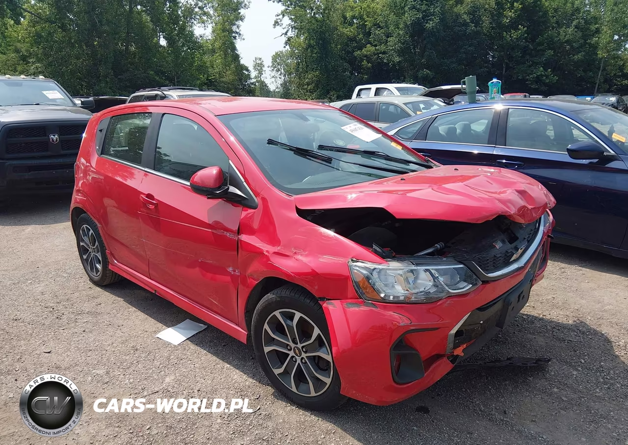 2017 Chevrolet Sonic Lt Auto – zdjęcie 1 z 16