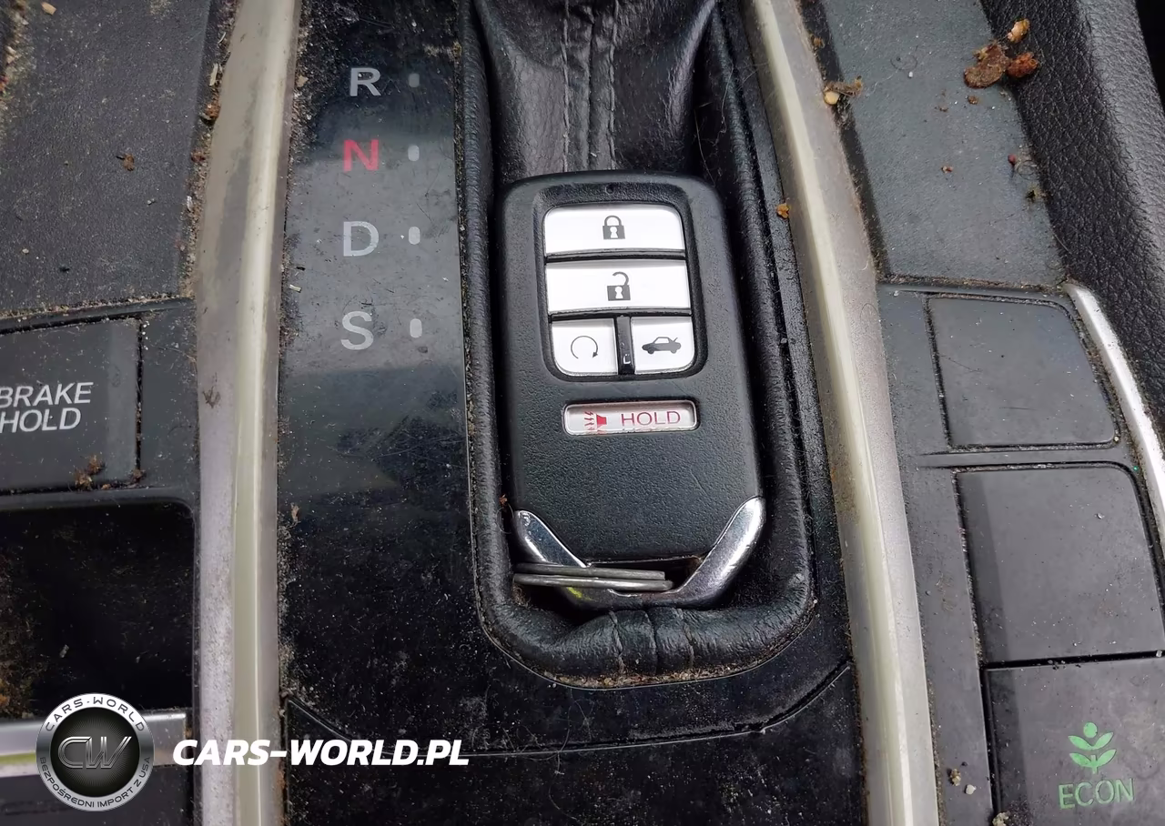 2020 Honda Civic Touring VIN:19XFC1F92LE205649 - 11