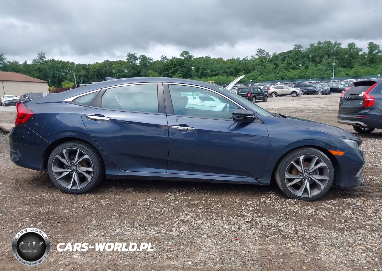 2020 Honda Civic Touring VIN:19XFC1F92LE205649 - 13