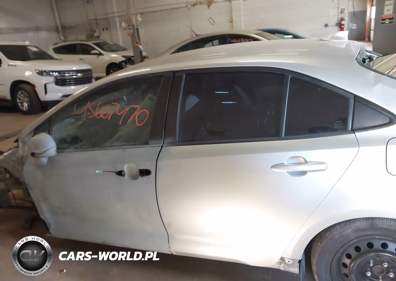 2022 Toyota Corolla Le VIN:JTDEPMAE9N3012642 - 13
