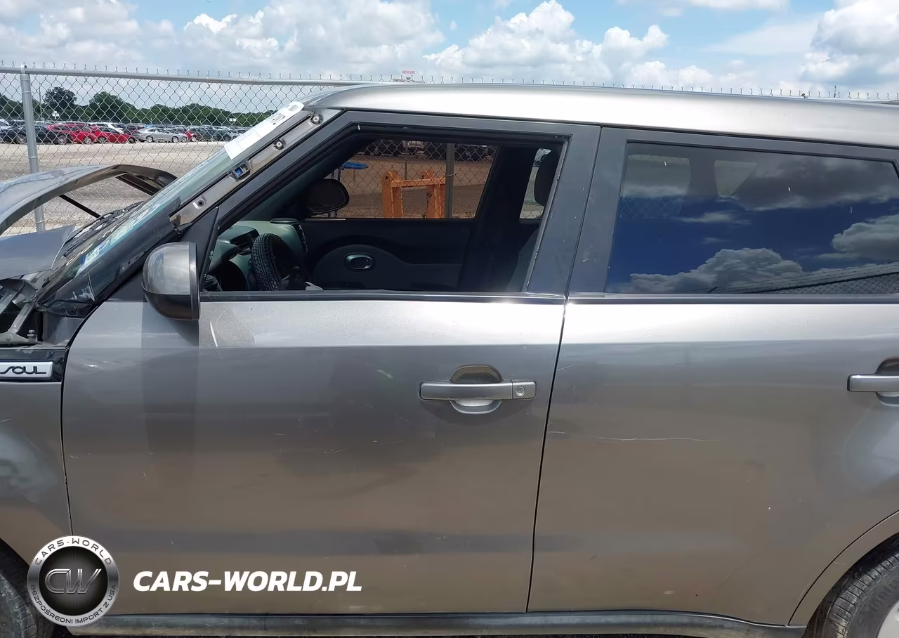 2017 Kia Soul VIN:KNDJN2A24H7474022 - 15