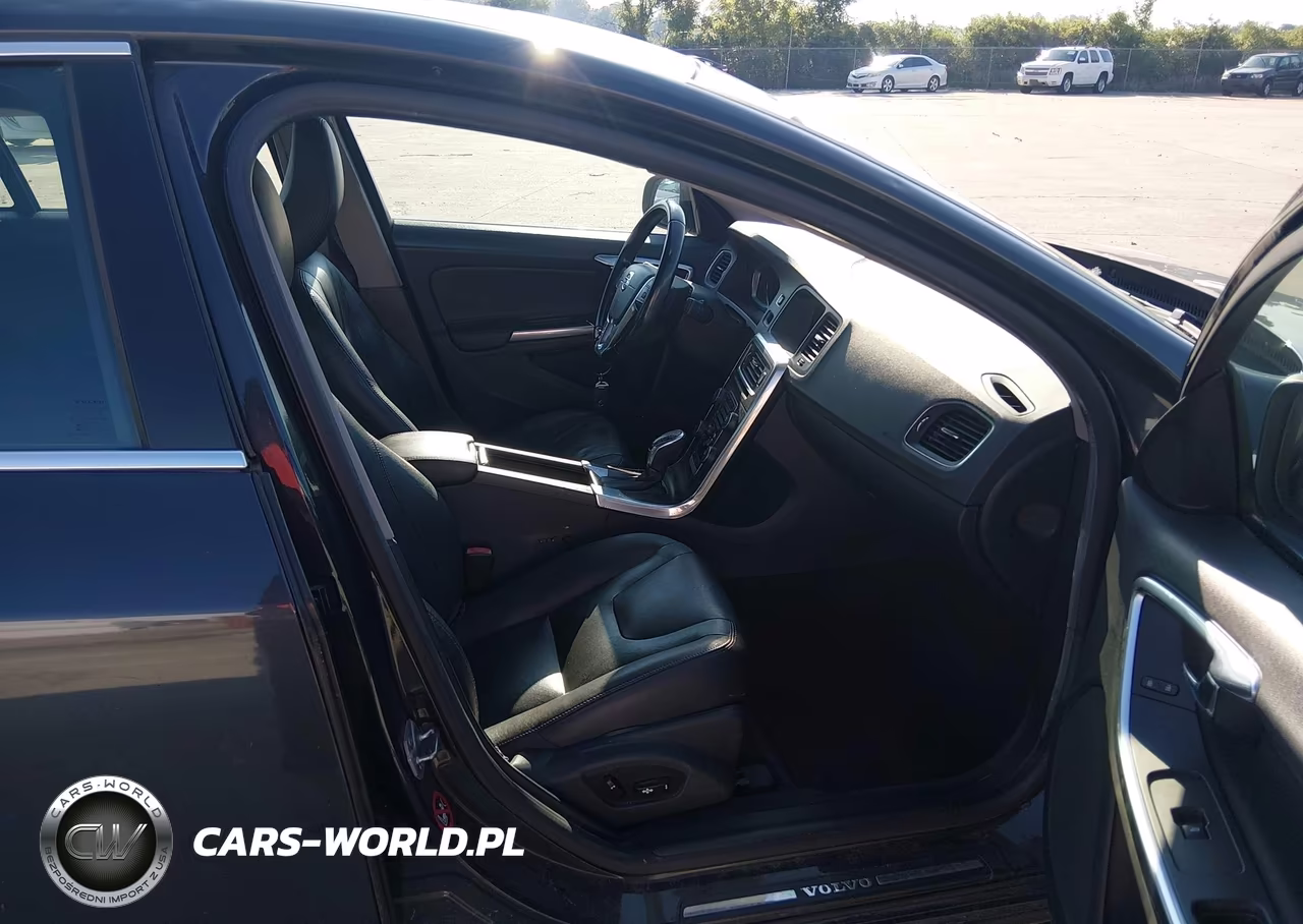 2015 Volvo S60 T5 Premier VIN:YV126MFB9F1315478 - 5