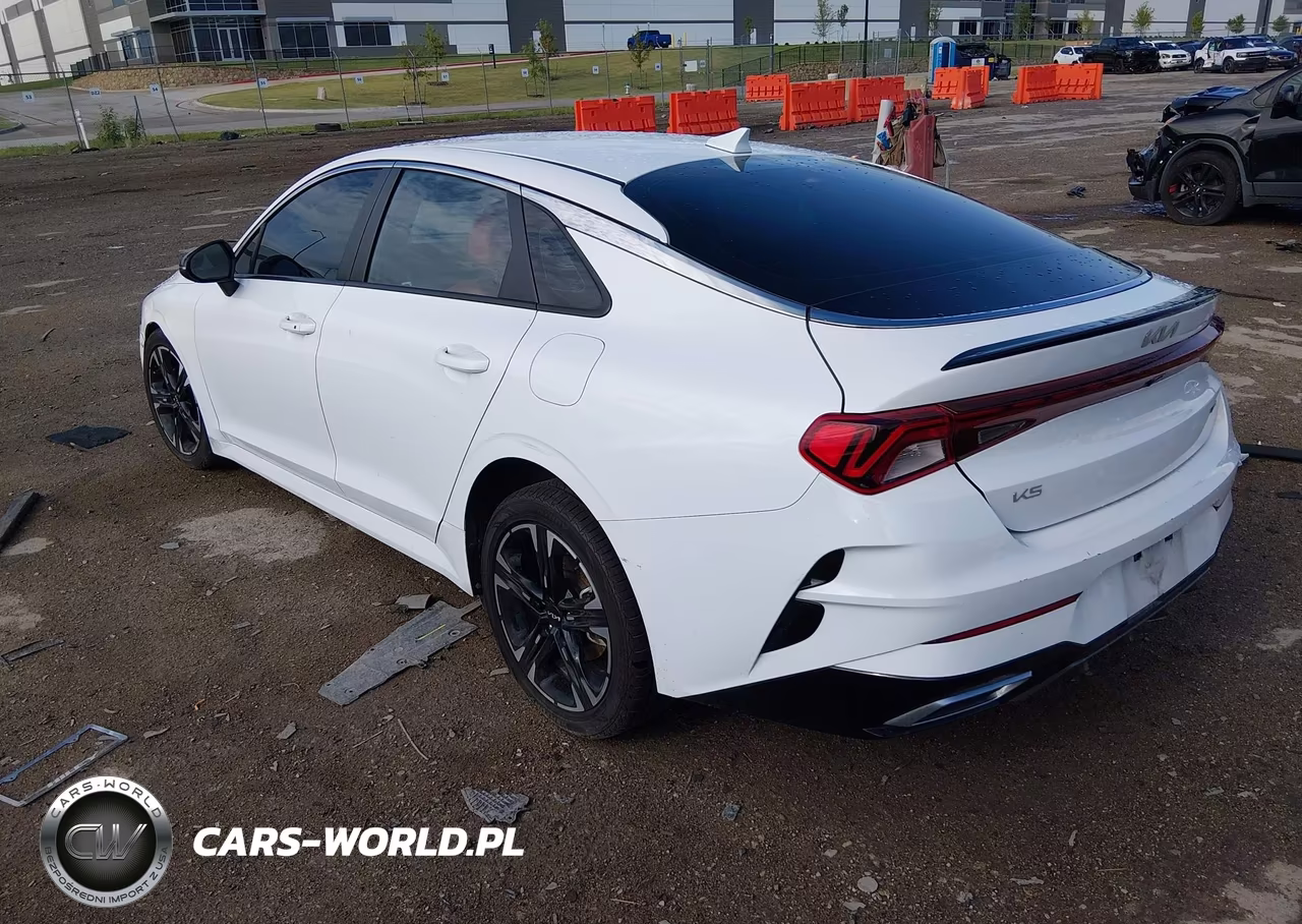 2023 Kia K5 Gt-Line VIN:5XXG64J2XPG215799 - 3