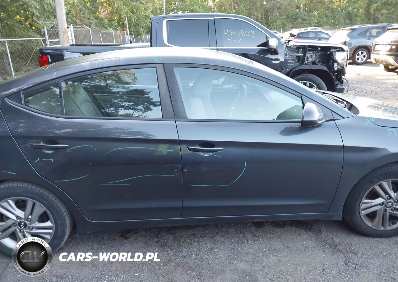 2020 Hyundai Elantra Sel VIN:5NPD84LF8LH628073 - 14