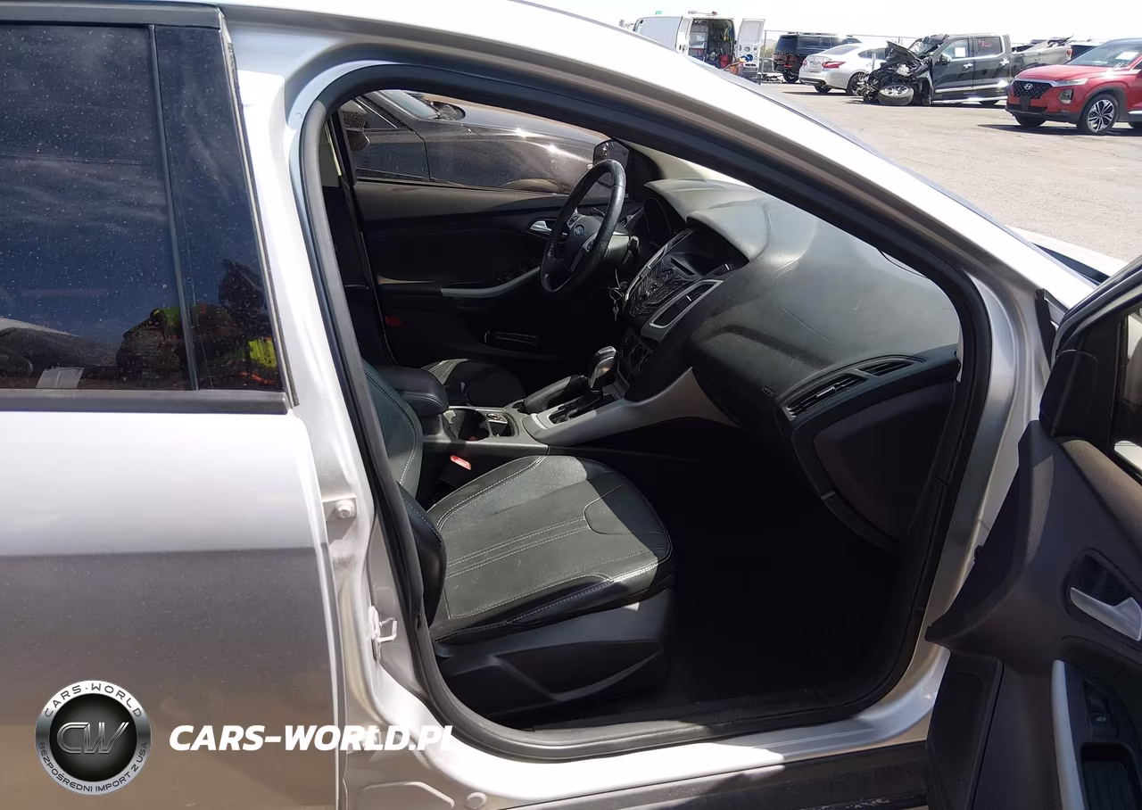 2014 Ford Focus Se VIN:1FADP3F29EL187113 - 5