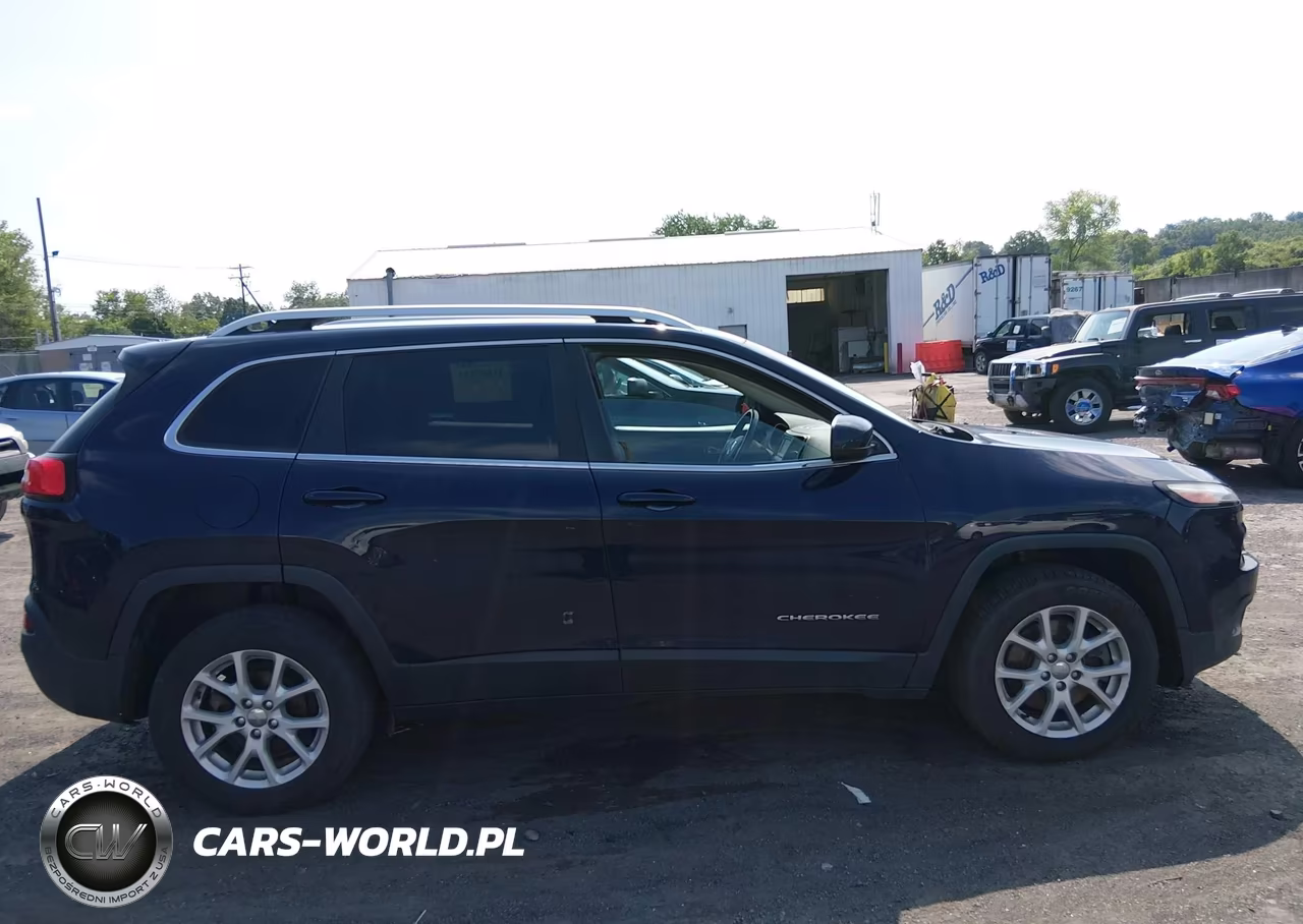 2016 Jeep Cherokee Latitude VIN:1C4PJLCB2GW274981 - 13