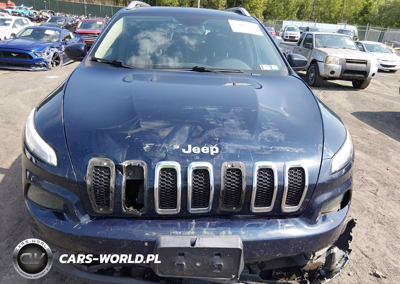 2016 Jeep Cherokee Latitude VIN:1C4PJLCB2GW274981 - 6