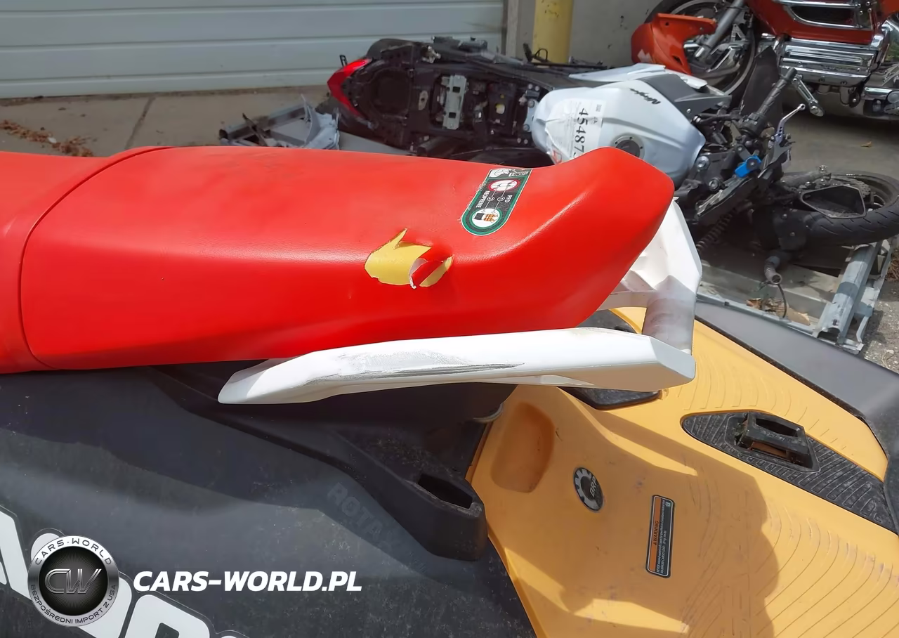 2026 Seadoo Spark VIN:YDV05881H526 - 12