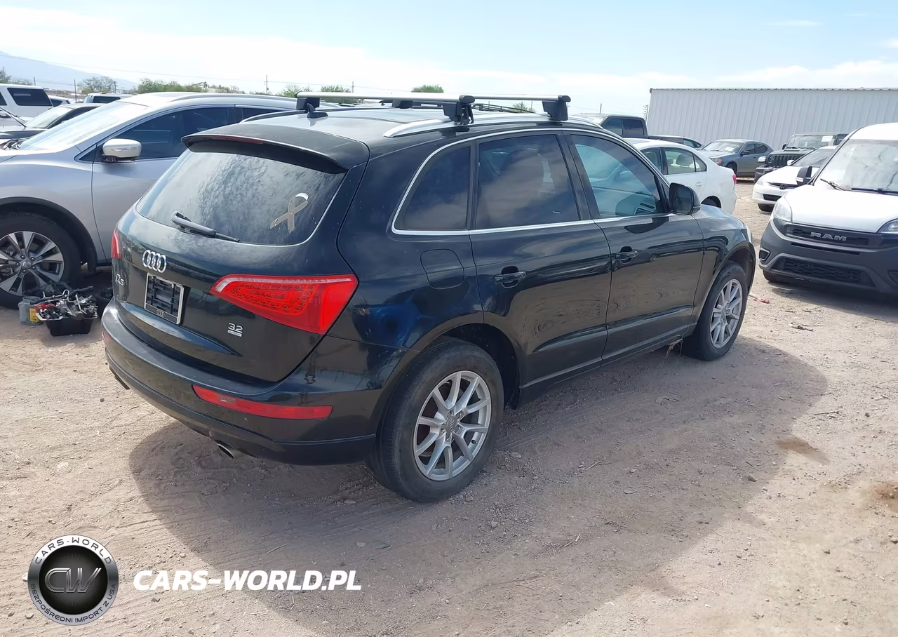 2010 Audi Q5 3.2 Premium VIN:WA1LKAFP3AA020511 - 4