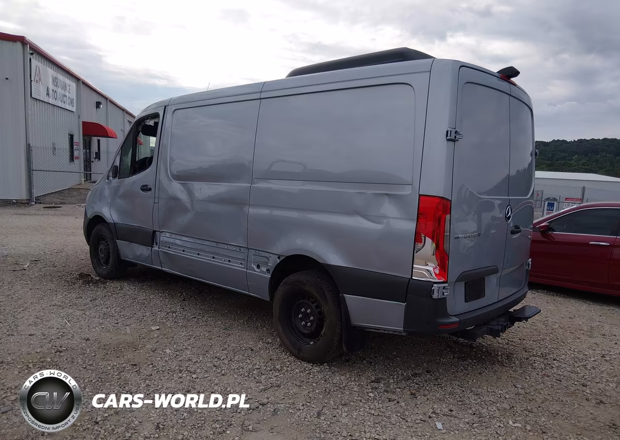 2025 Mercedes-Benz Sprinter 2500 Standard Roof 4-Cyl Diesel VIN:W1Y4KBHY3ST204466 - 3
