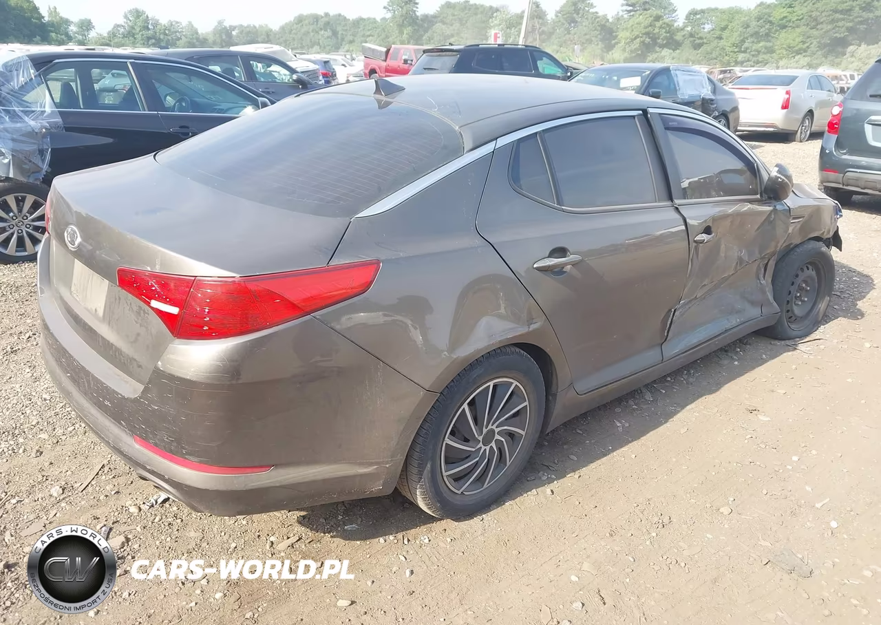 2011 Kia Optima Lx VIN:KNAGM4A75B5068514 - 4