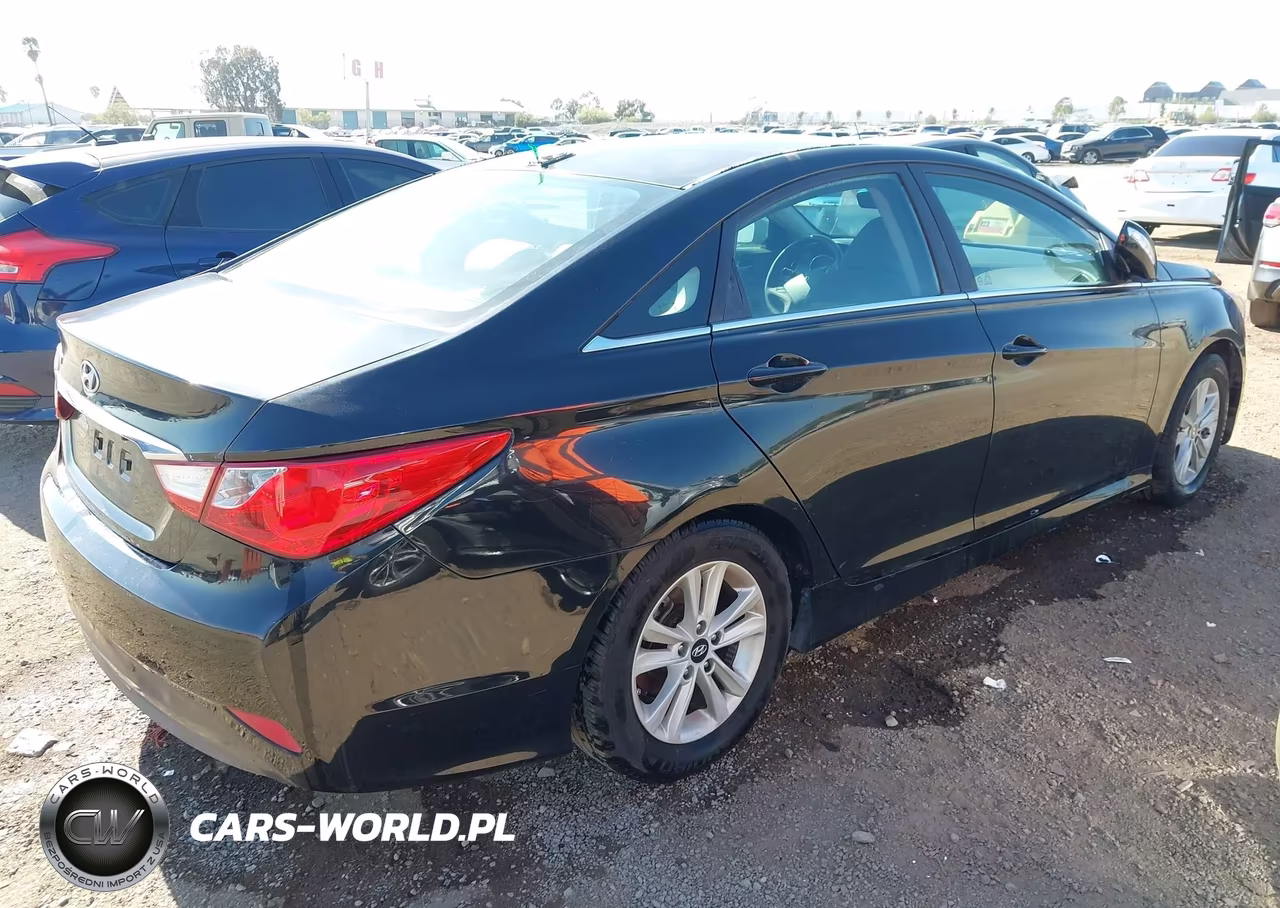 2014 Hyundai Sonata Gls VIN:5NPEB4AC2EH814211 - 4
