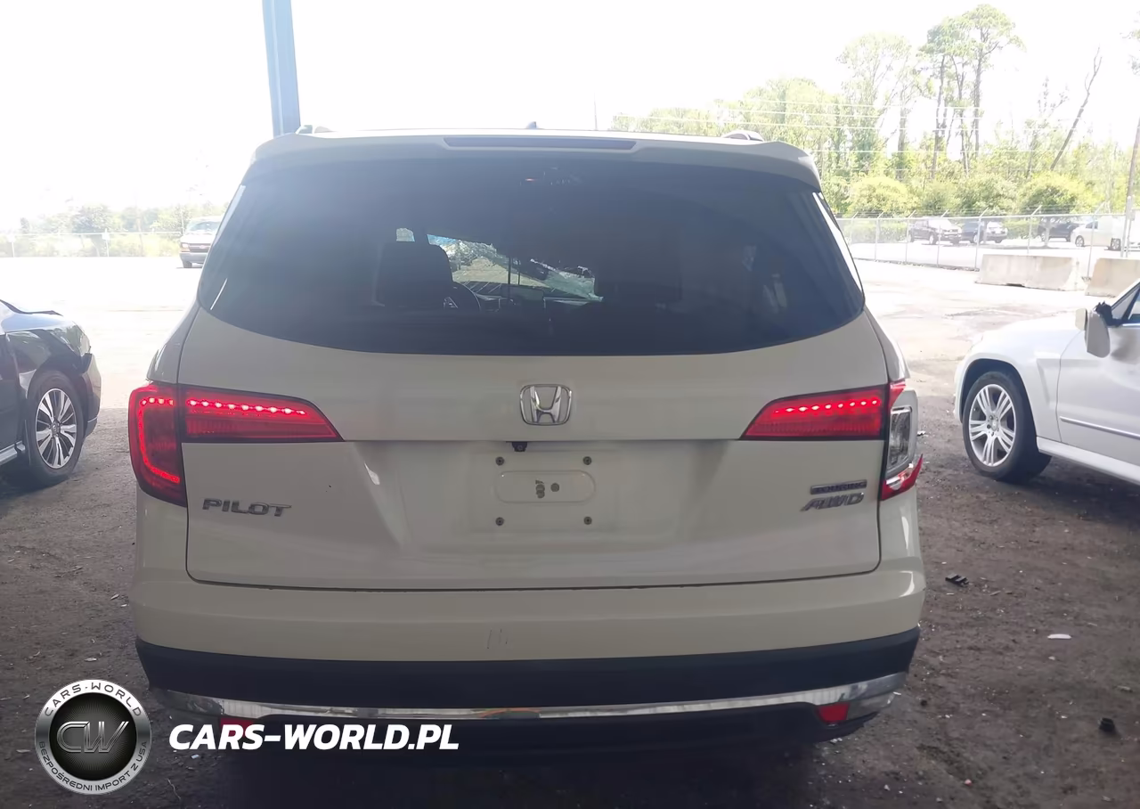 2017 Honda Pilot Touring VIN:5FNYF6H91HB046523 - 16