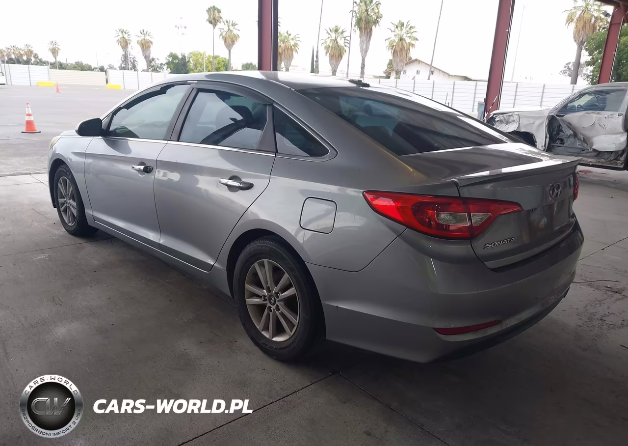 2015 Hyundai Sonata Se VIN:5NPE24AF8FH118335 - 3