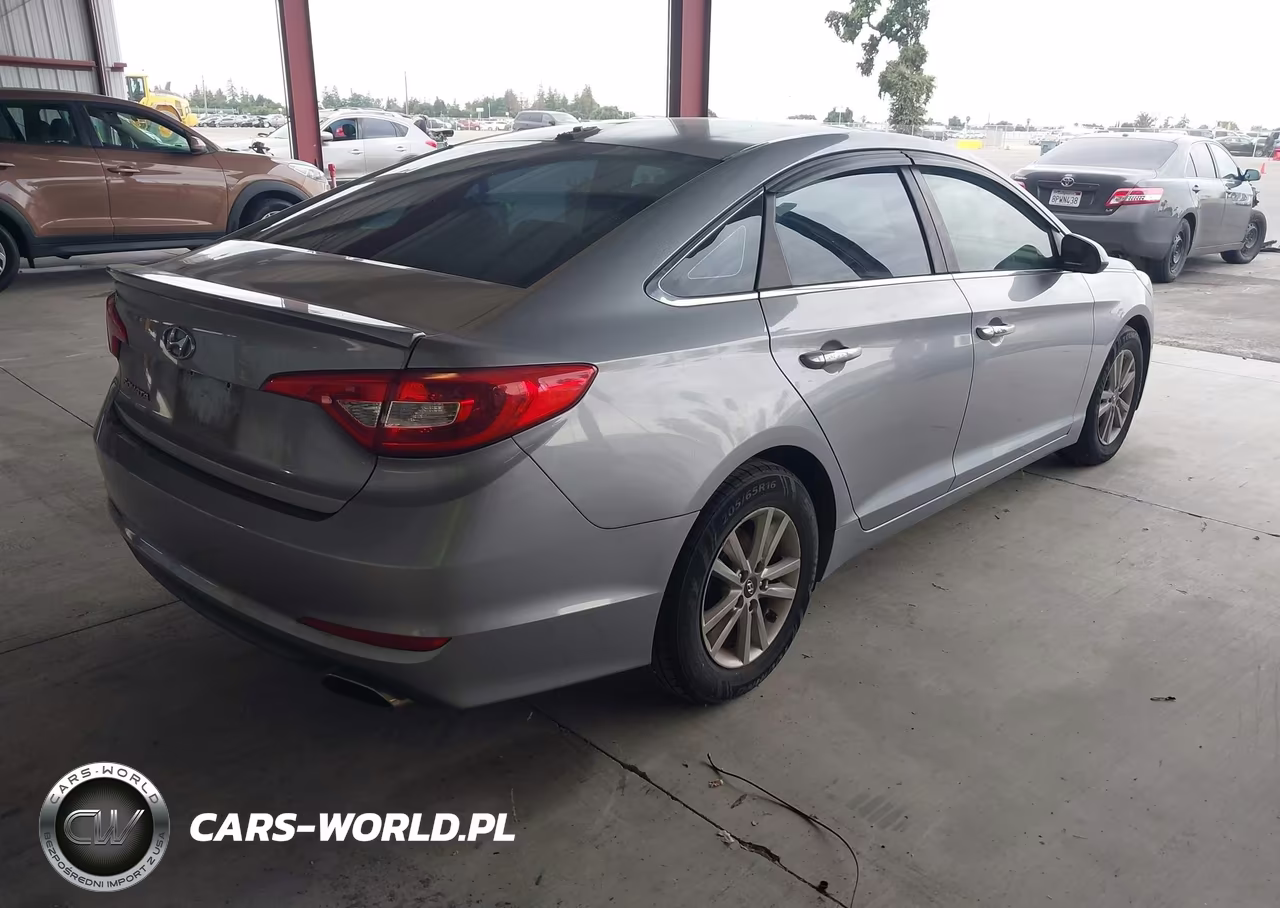 2015 Hyundai Sonata Se VIN:5NPE24AF8FH118335 - 4