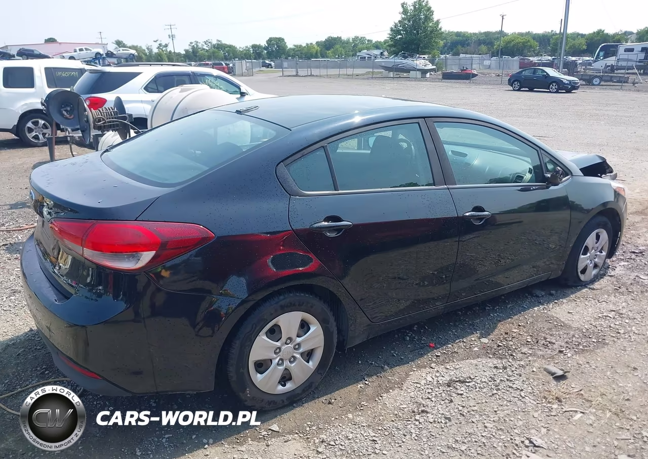 2017 Kia Forte Lx VIN:3KPFK4A78HE034875 - 4