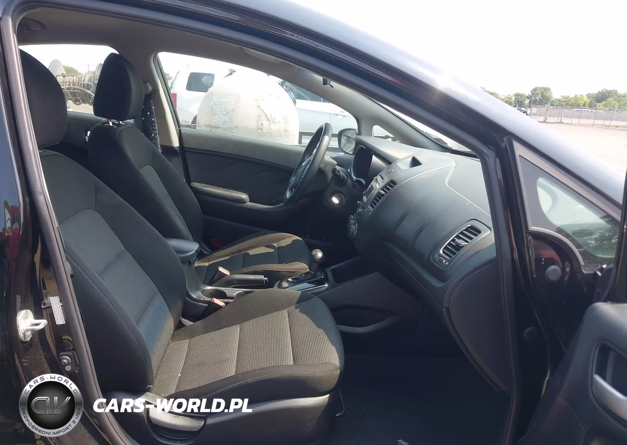 2017 Kia Forte Lx VIN:3KPFK4A78HE034875 - 5