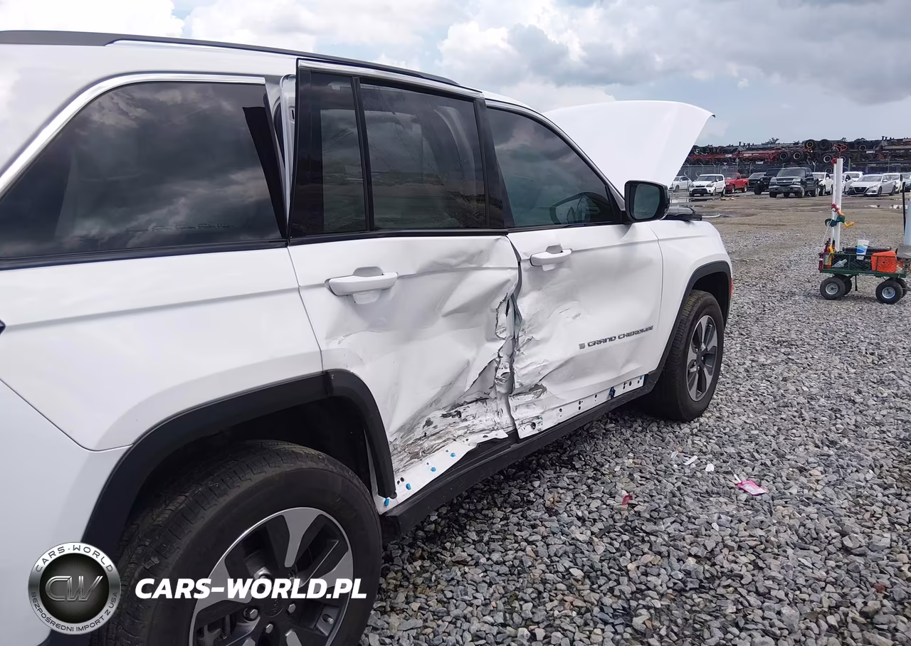 2024 Jeep Grand Cherokee 4Xe VIN:1C4RJYB66RC713856 - 6