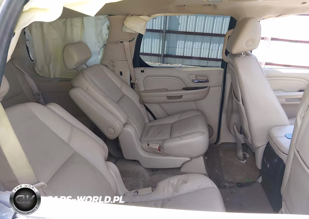 2008 Cadillac Escalade VIN:1GYFK63848R174745 - 8