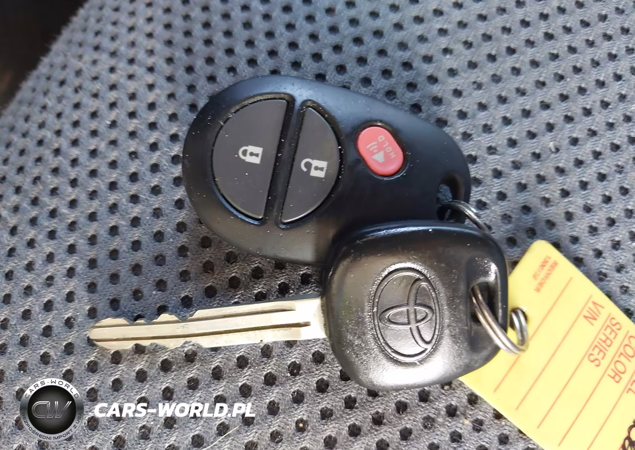 2014 Toyota Tacoma Base V6 VIN:3TMLU4EN6EM162216 - 11