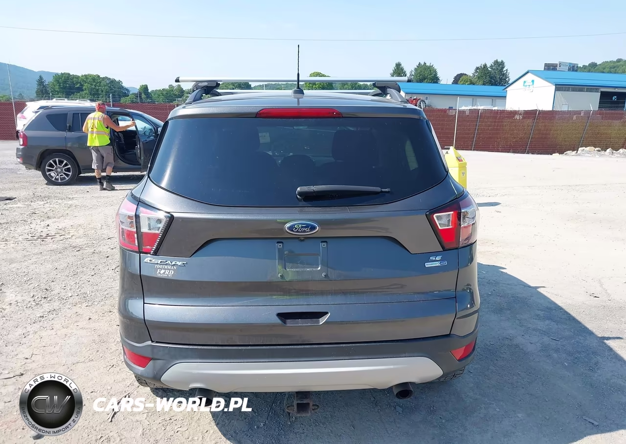 2018 Ford Escape Se VIN:1FMCU9GDXJUC94091 - 16