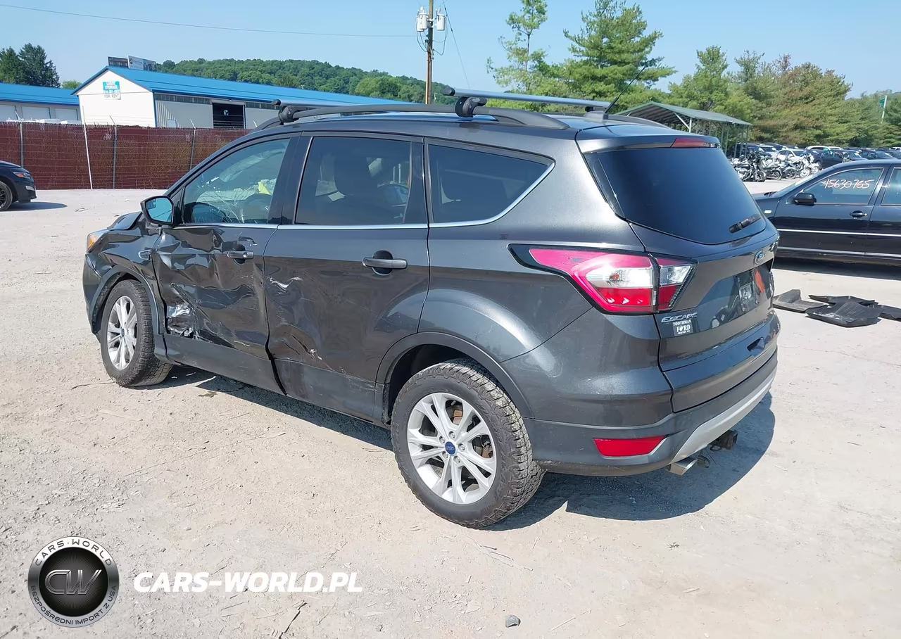 2018 Ford Escape Se VIN:1FMCU9GDXJUC94091 - 3