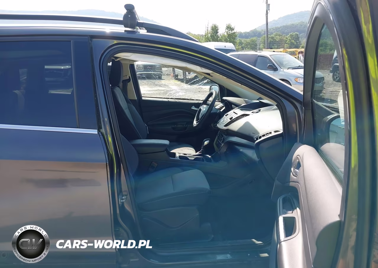 2018 Ford Escape Se VIN:1FMCU9GDXJUC94091 - 5