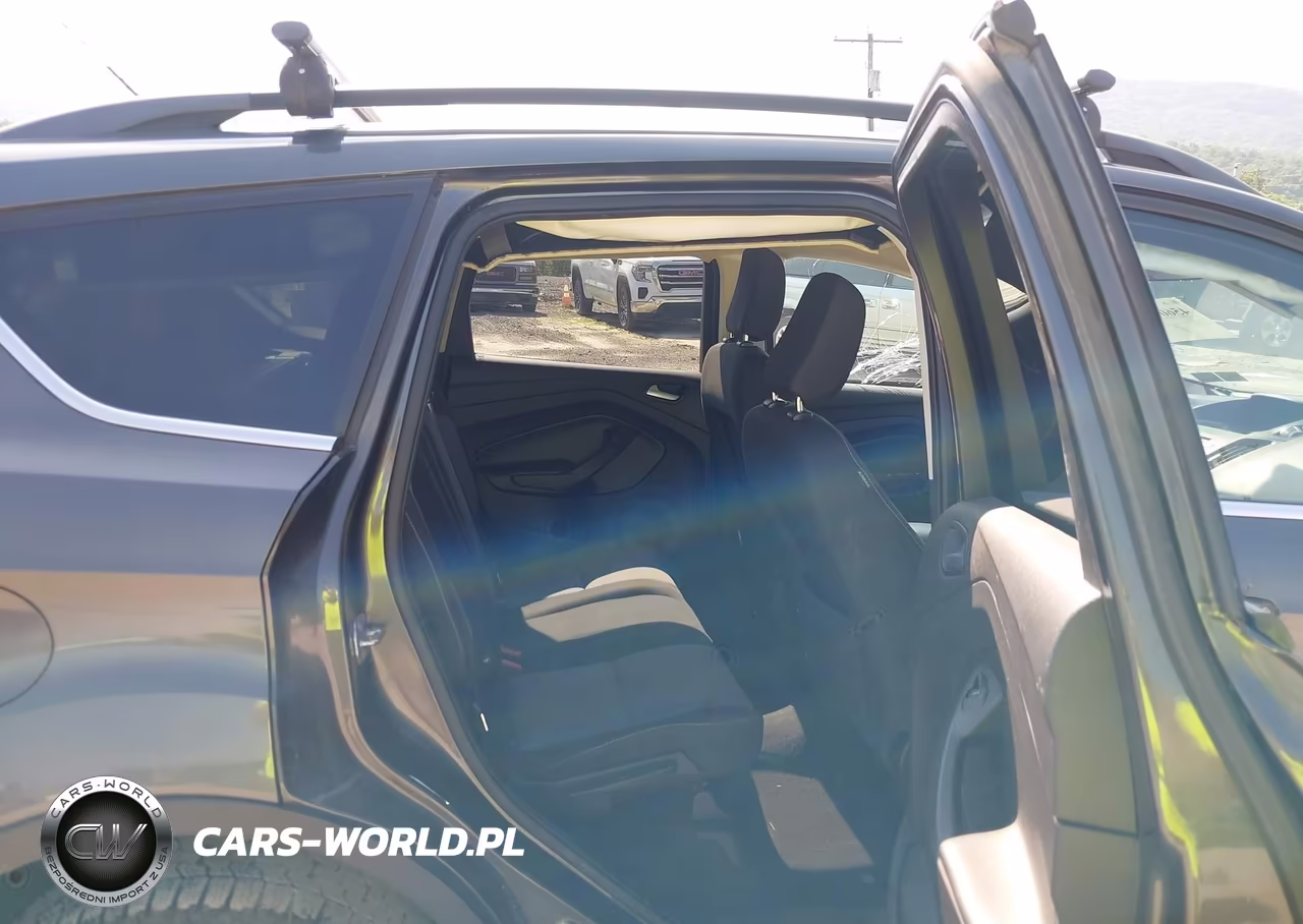 2018 Ford Escape Se VIN:1FMCU9GDXJUC94091 - 8