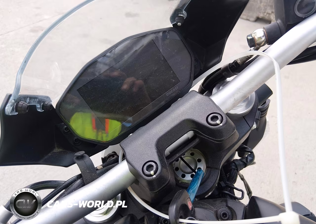 2021 Ducati Monster 821 VIN:ZDMMACLS9MB008626 - 7