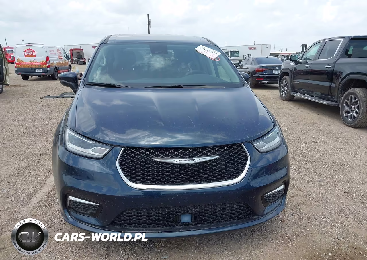2023 Chrysler Pacifica Touring L VIN:2C4RC1BG2PR627989 - 12