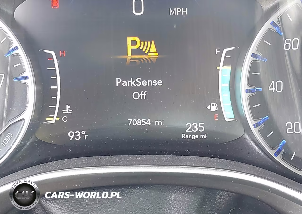 2023 Chrysler Pacifica Touring L VIN:2C4RC1BG2PR627989 - 15