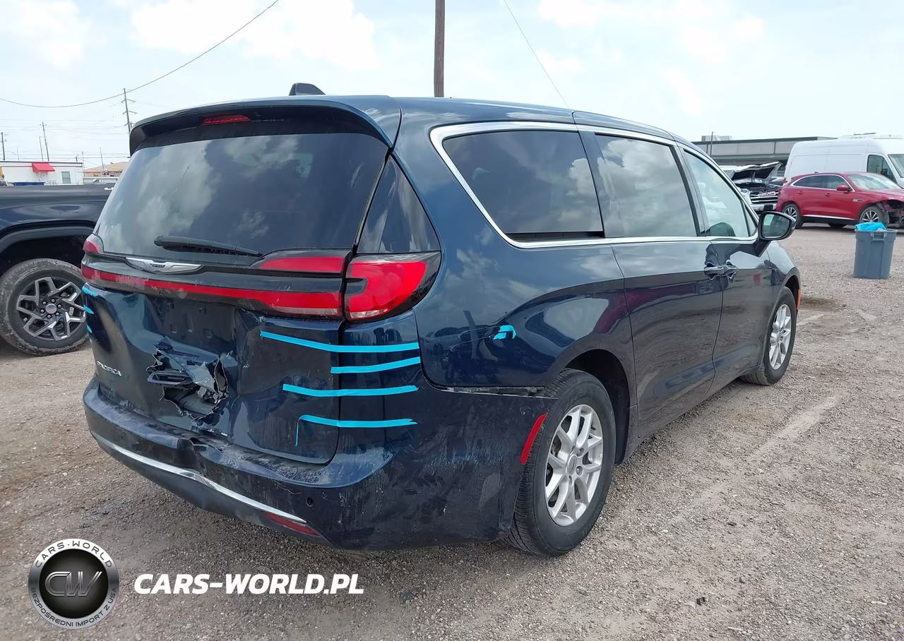 2023 Chrysler Pacifica Touring L VIN:2C4RC1BG2PR627989 - 4
