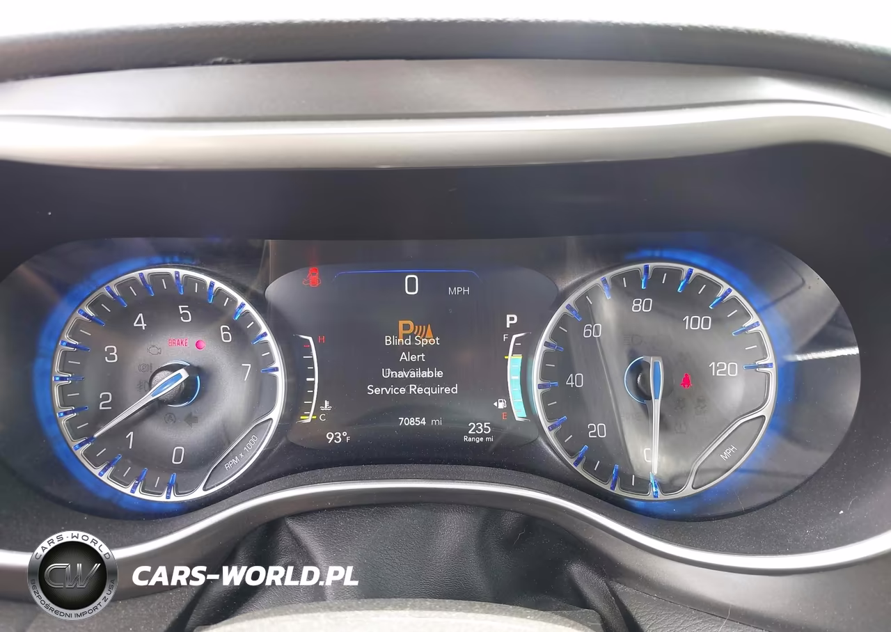 2023 Chrysler Pacifica Touring L VIN:2C4RC1BG2PR627989 - 7