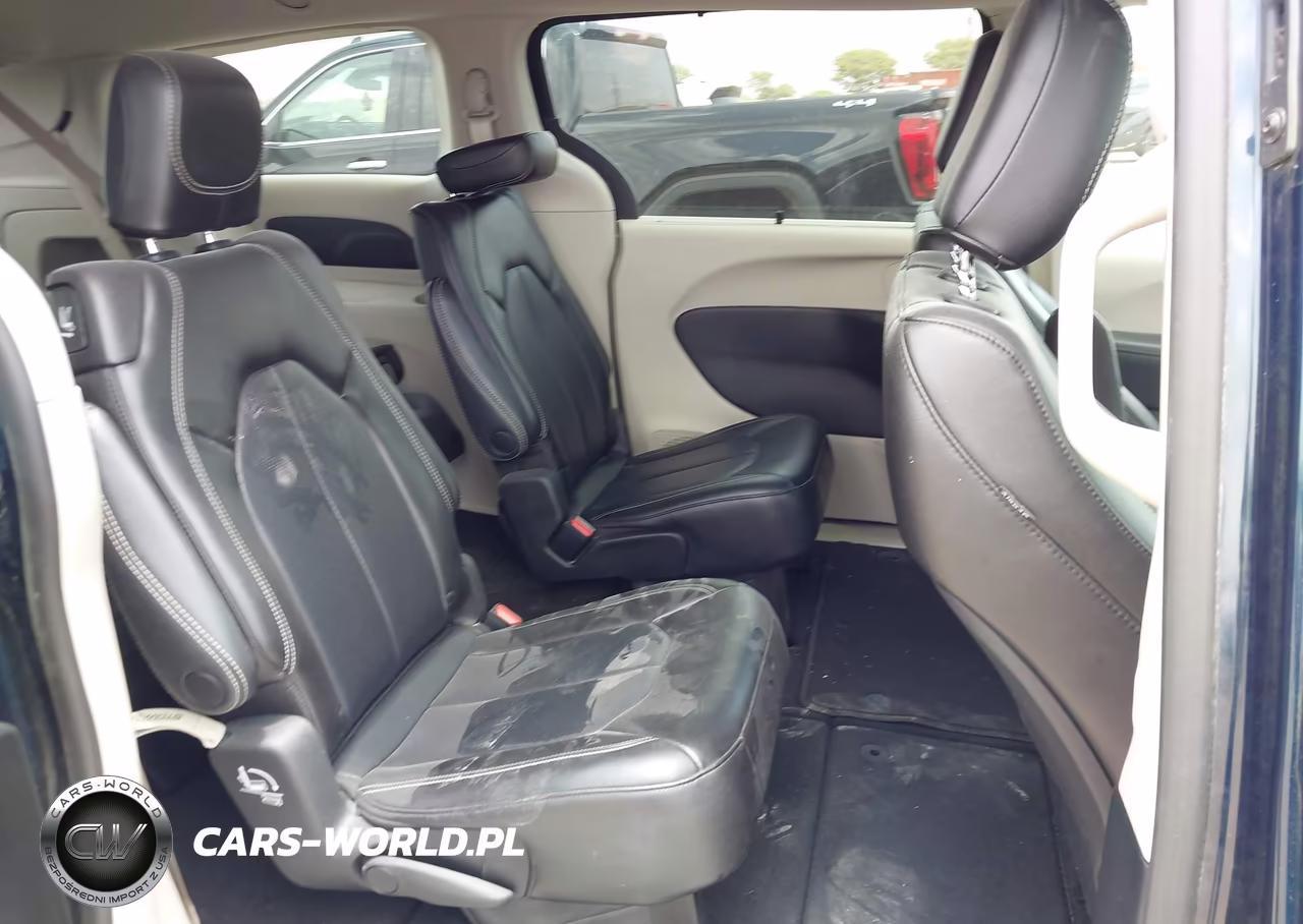 2023 Chrysler Pacifica Touring L VIN:2C4RC1BG2PR627989 - 8