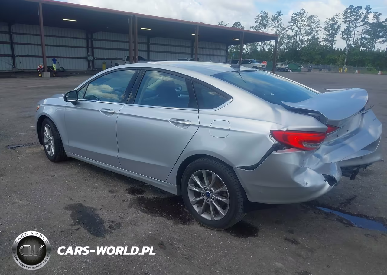 2017 Ford Fusion Se VIN:3FA6P0H75HR392837 - 3