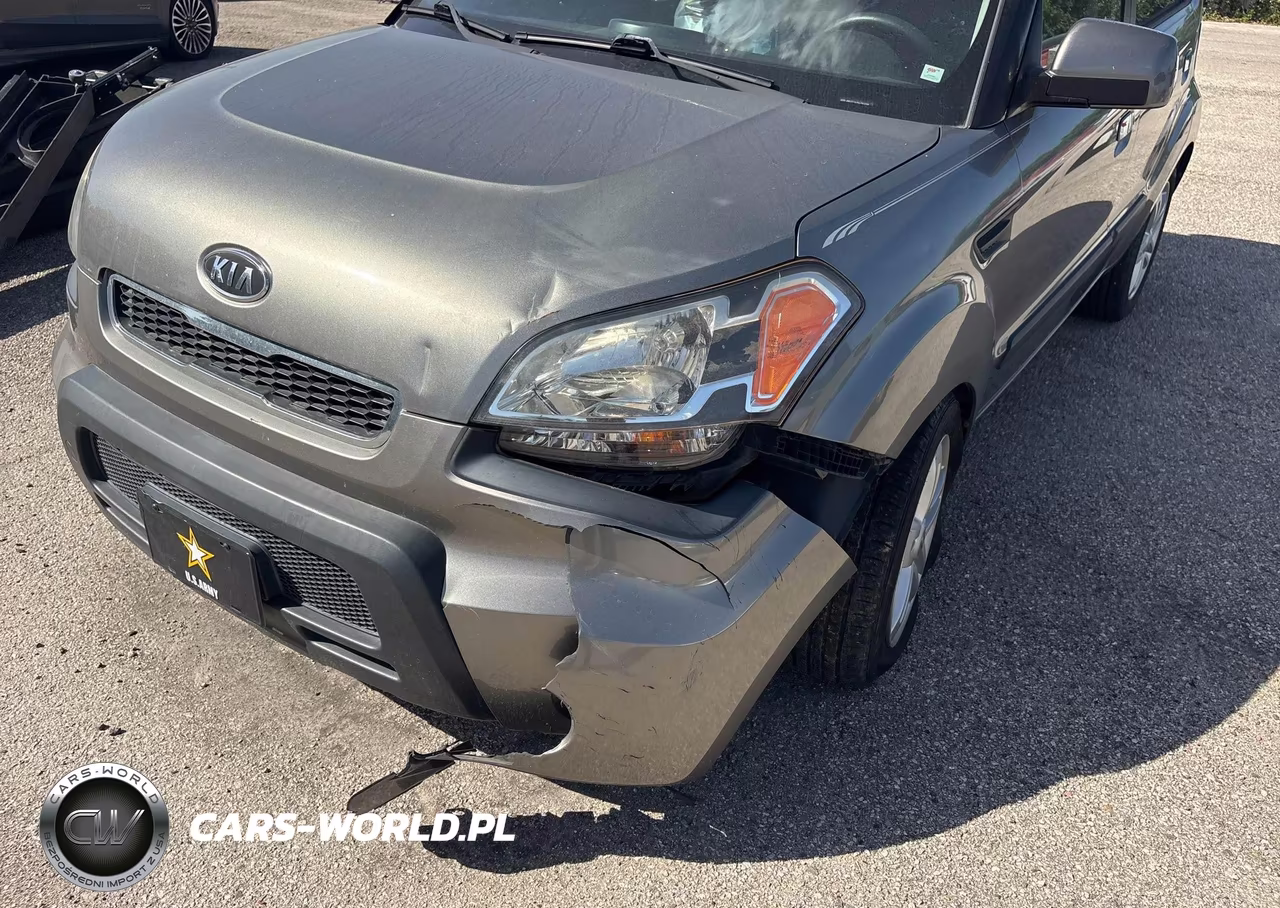 2010 Kia Soul + VIN:KNDJT2A21A7163708 - 6